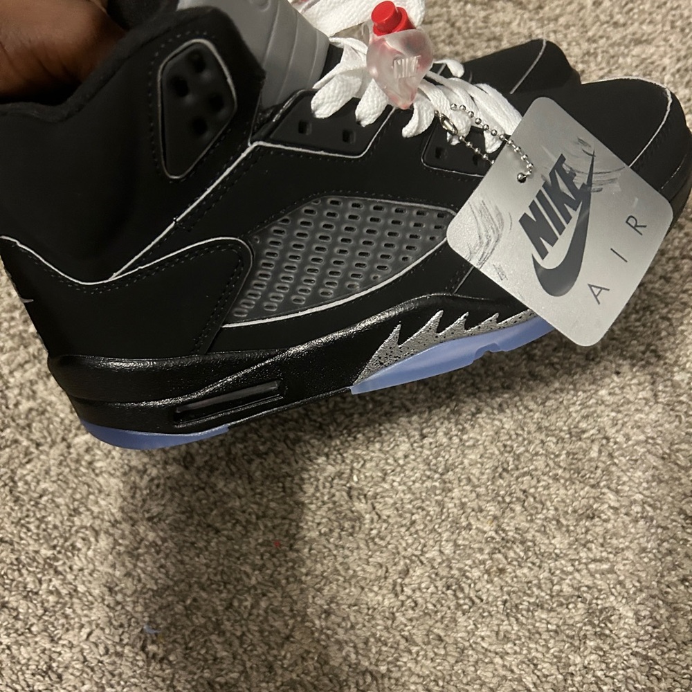 Jordan 5’s Reimagined - Picture 1 of 3